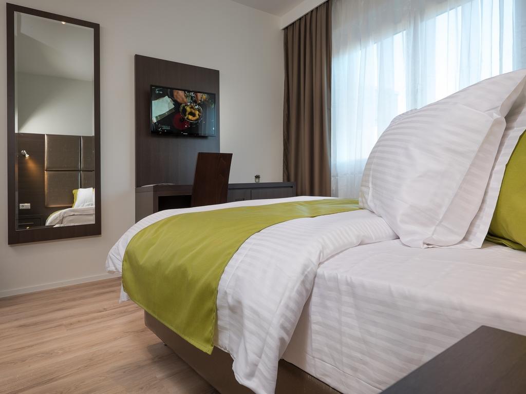 Boutique Hotel Bellevue Rheinfelden / Basel Bagian luar foto